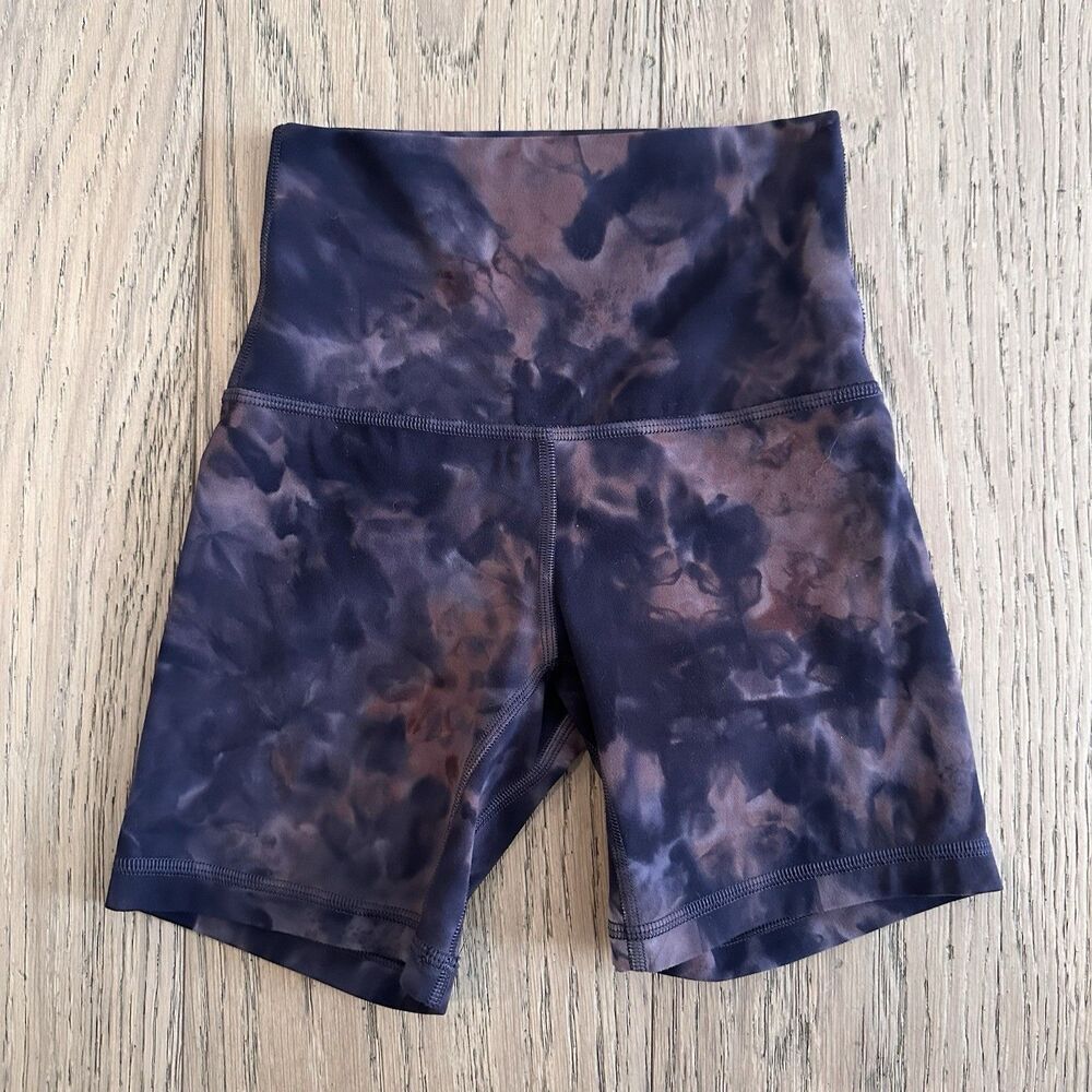 Lululemon Align High-Rise Biker Shorts Size 0 Diamond Dye Gray Pink 5" Inseam